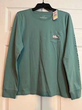 Vineyard Vines Women’s Long Sleeve Fall Whale Logo Cotton Tee - Sea Green - Sz M